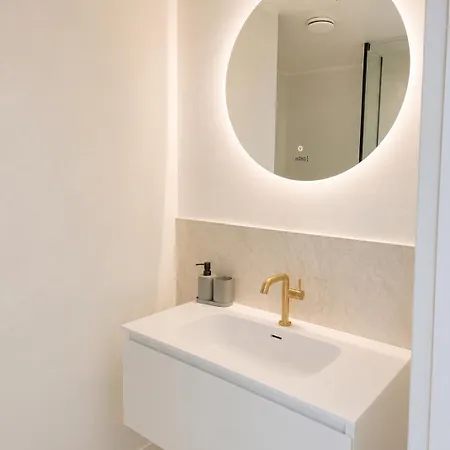 Modern 1br Near Kadriorg 塔林